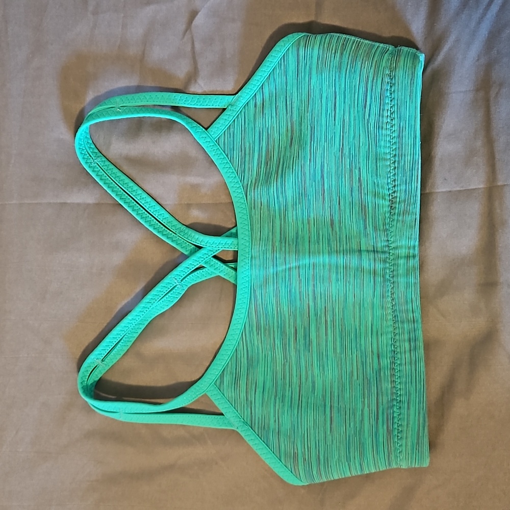 Lucy sports bra